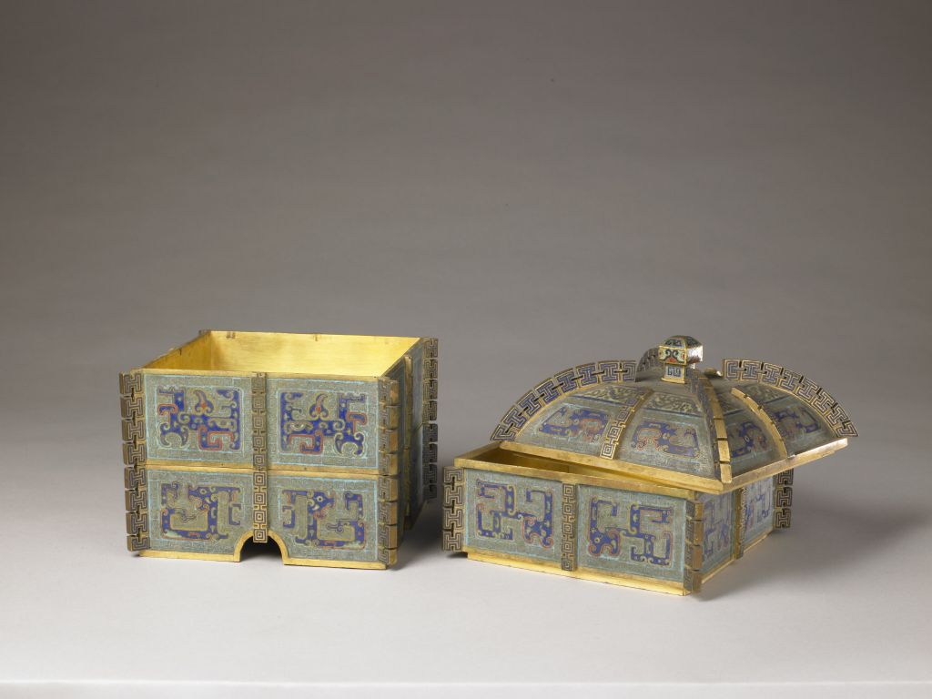 图片[2]-Filigree enamel dragon shaped square toilet box-China Archive